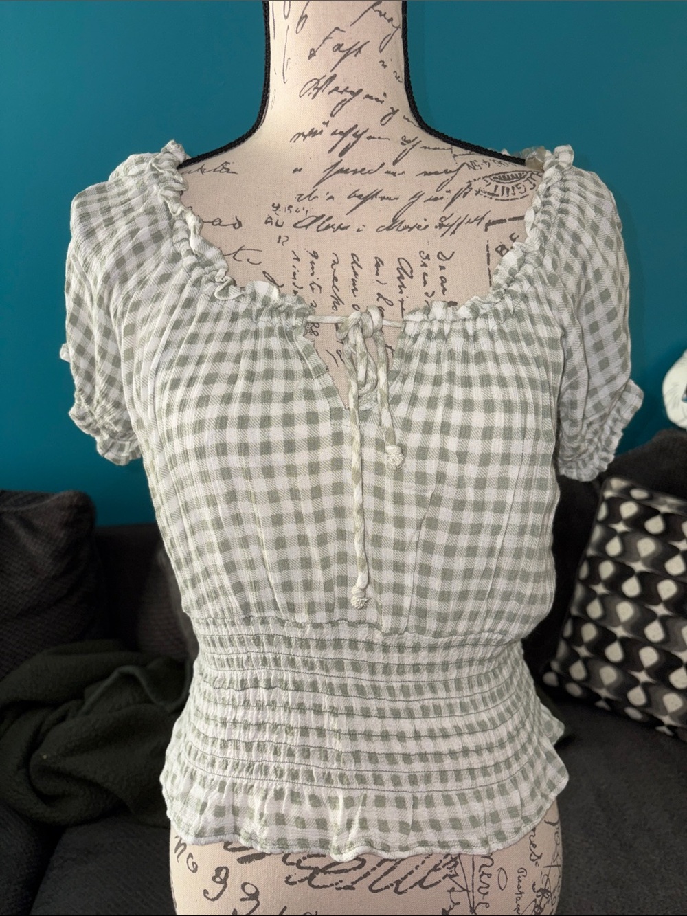 🎉4 for $20 Derek Heart gingham milkmaid top, Medium